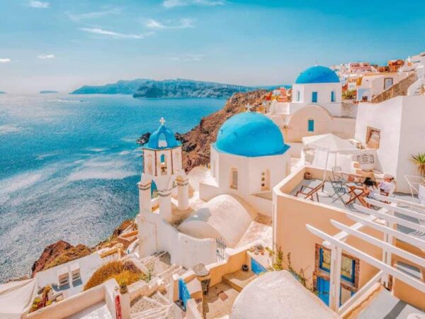 Santorini Highlights: 5-Hour Exclusive Private Tour
