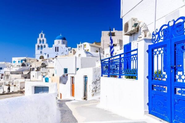The Ultimate Santorini Instagram Tour